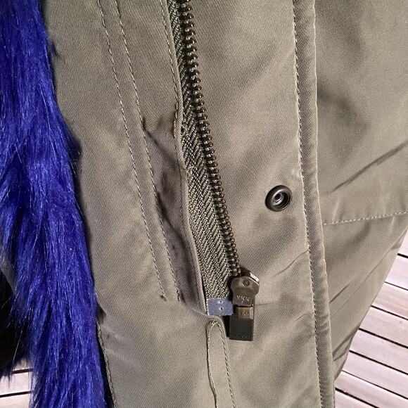 Moussy NoBorder Olive Green Blue Fur Trim Graphic Surprise Heavy Parka 1 S - Picture 5 of 12